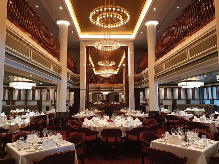 Restaurants, Bars & Cafés on Spirit of Discovery